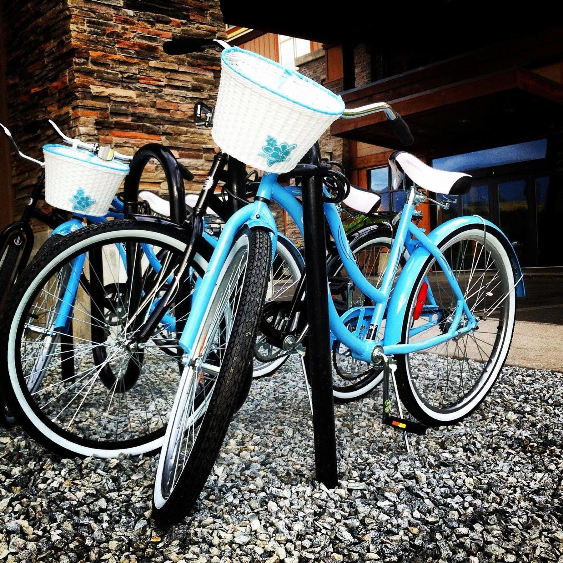 The Cove Lakeside Resort West Kelowna Bagian luar foto